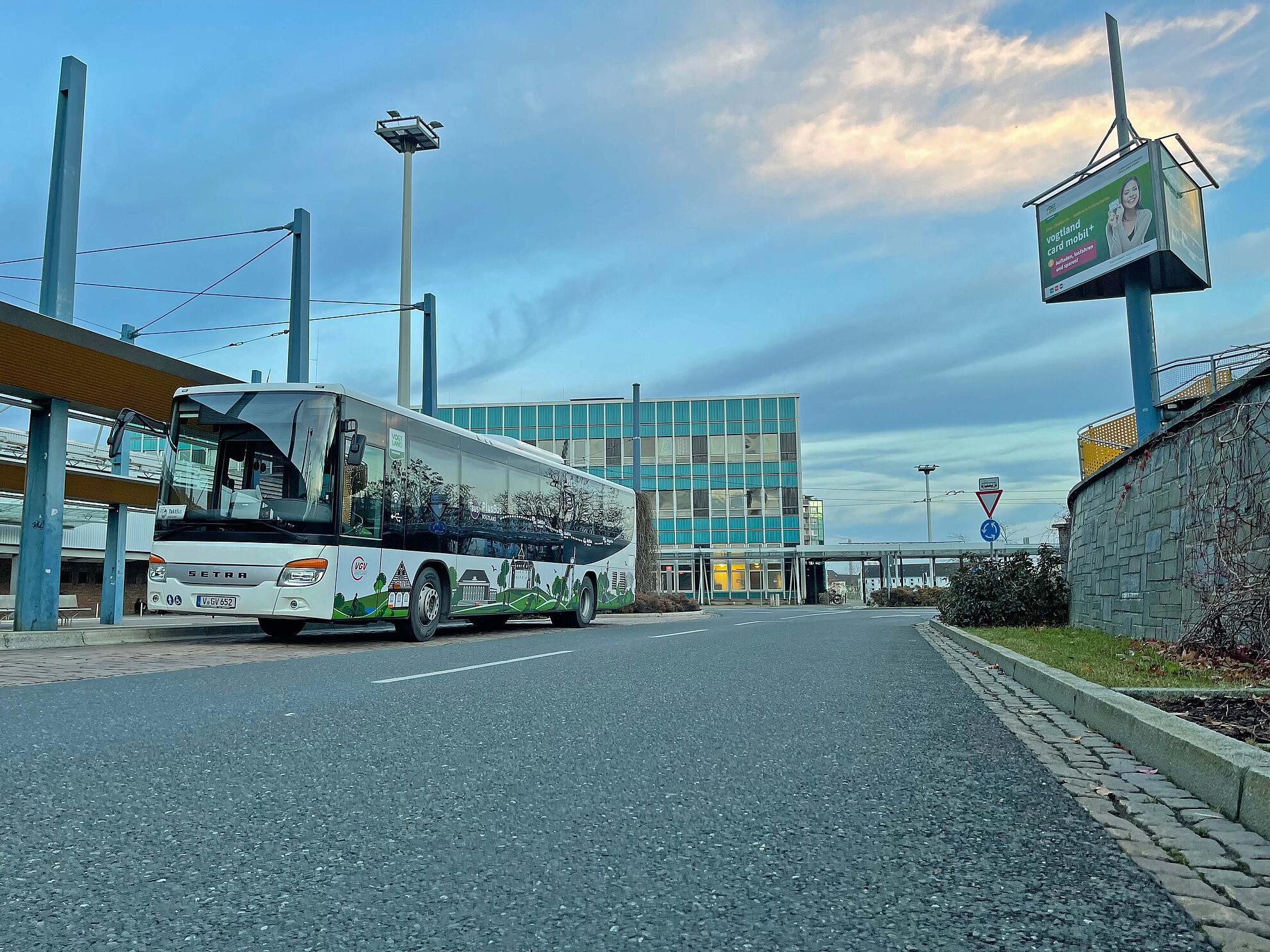 Plusbus am Oberen Bahnhof in Plauen